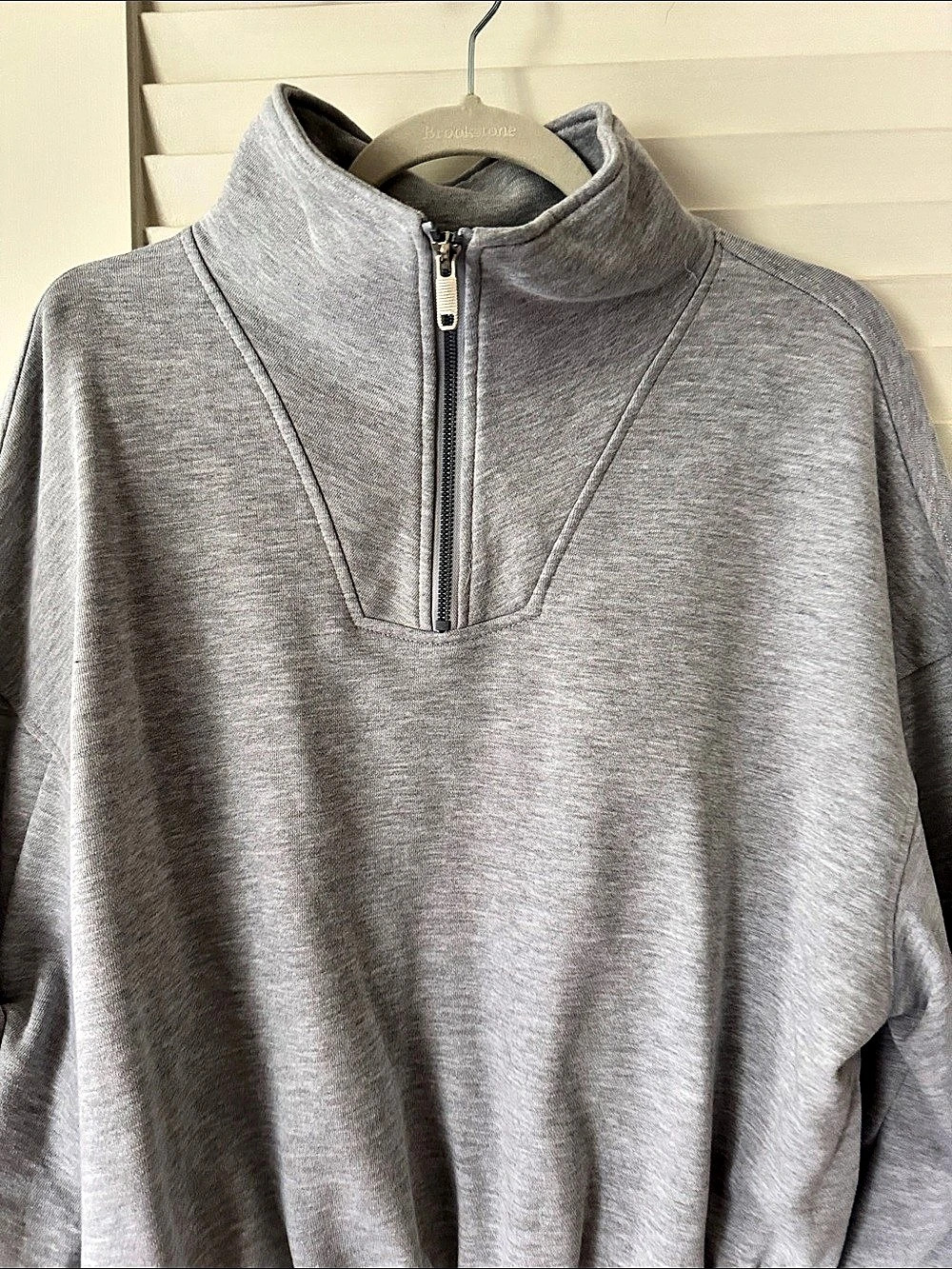 Trendy Queen Half Zip Pullover Cropped Sweatshirt Gray Medium